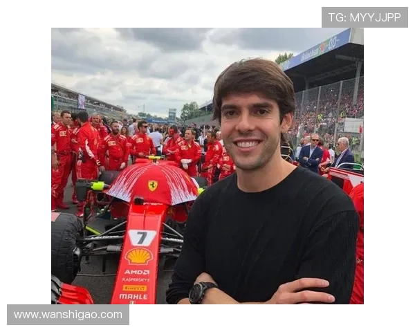 足球明星卡卡的儿子成长记：继承父亲足球天赋的未来之星