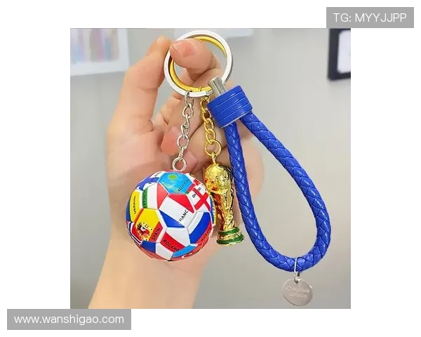 足球明星卡挂件图片展示与收藏指南让你轻松找到心仪的球星挂件