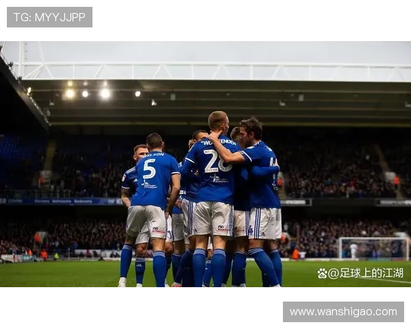 伤愈归队的足球明星们重返赛场展现风采和实力的精彩时刻