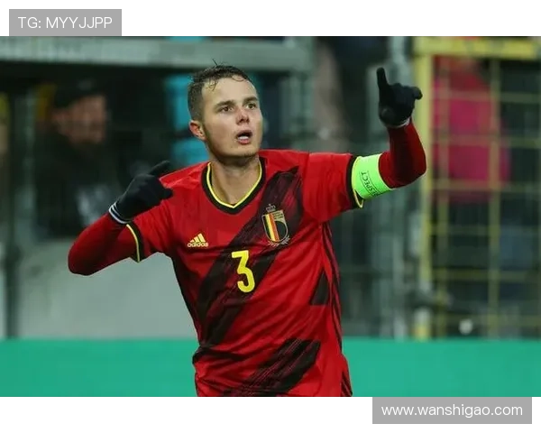 前交叉断裂的足球明星如何重返巅峰与职业生涯的挑战与希望